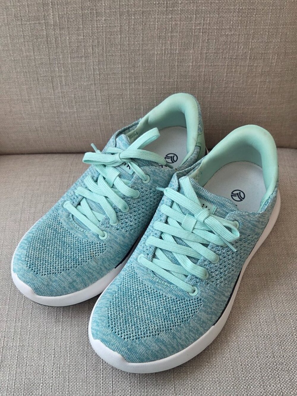 Kizik Lima Hands Free Sneakers Womens Size 8.5 Spearmint Green Comfort